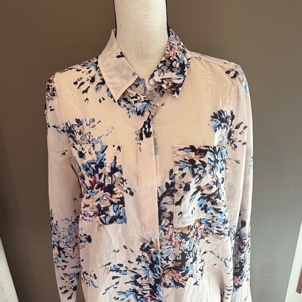 White House Black Market Soft Pink Floral Long Sleeve Silk Blend Shirt, Size 8 - Picture 2 of 13